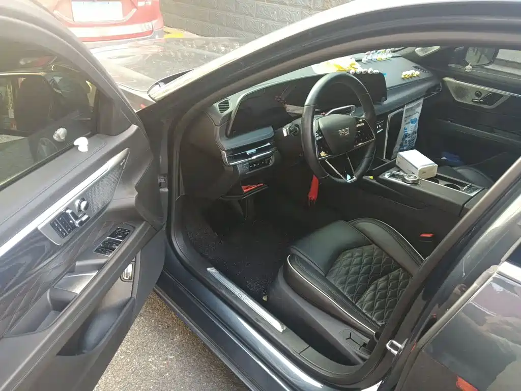 Cadillac CT6 — миниатюра 12