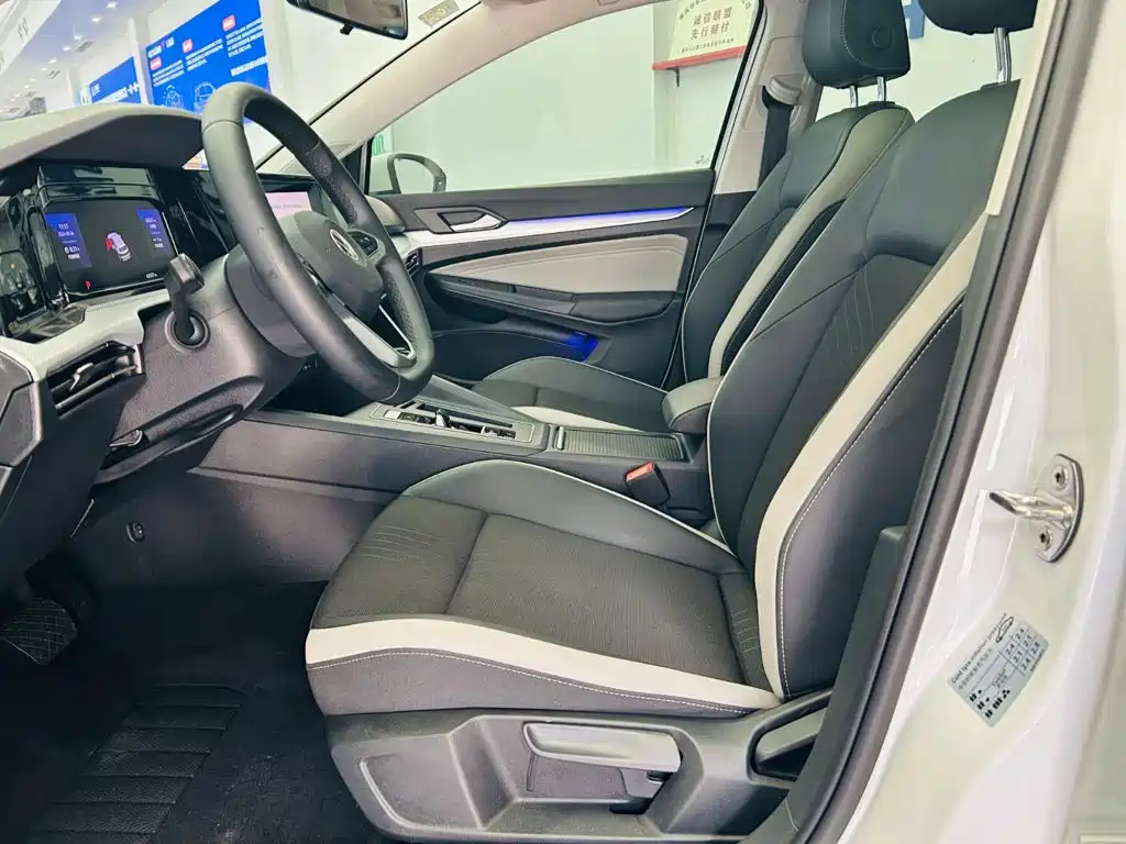 Volkswagen Golf — миниатюра 18