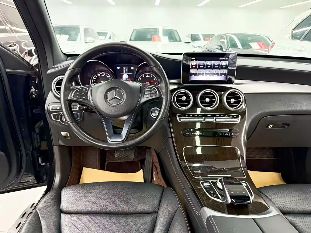 Mercedes-Benz GLC — миниатюра 10