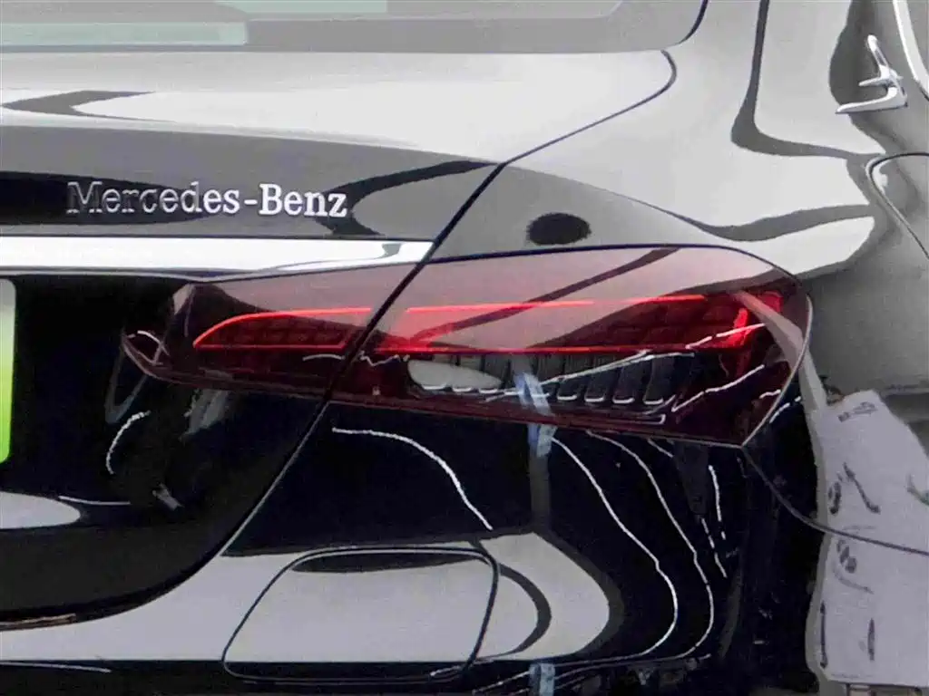 Mercedes-Benz E-Class New Energy — миниатюра 6