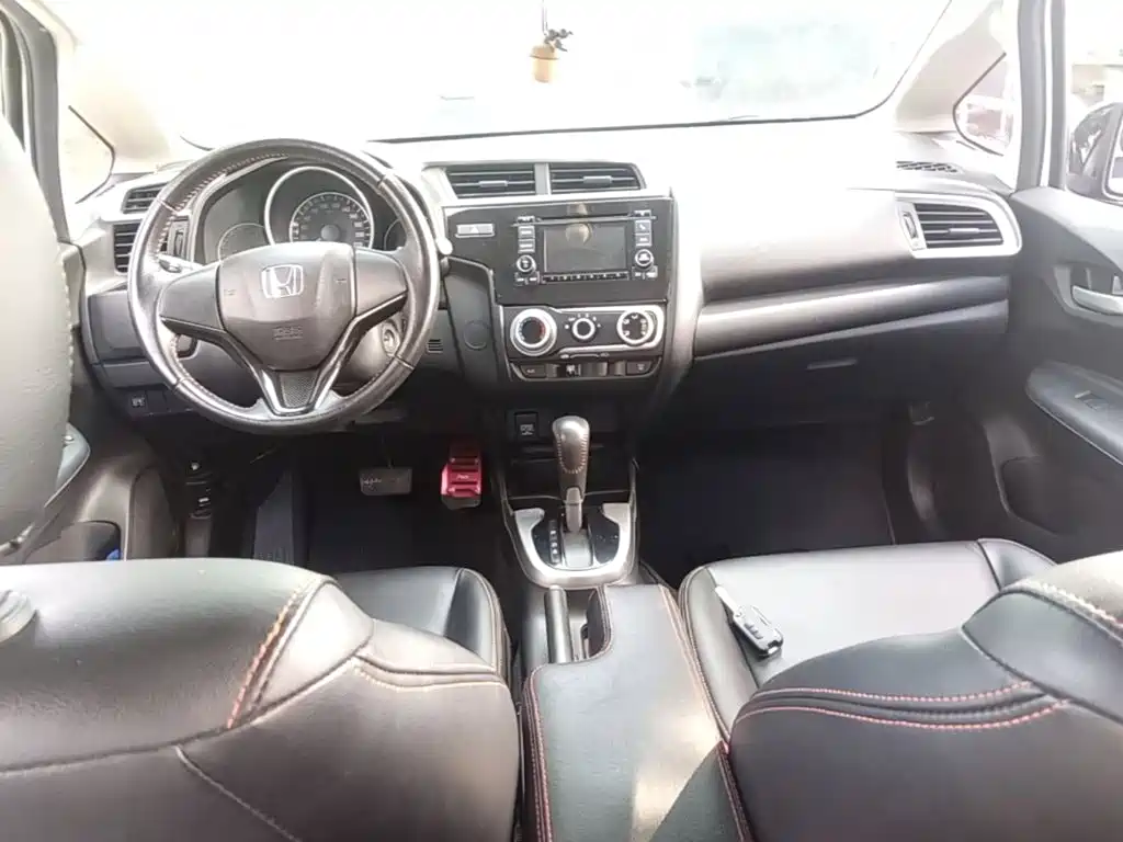 Honda Fit — миниатюра 10