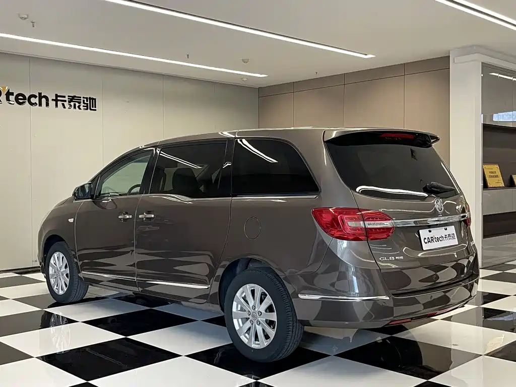 Buick GL8 — миниатюра 7