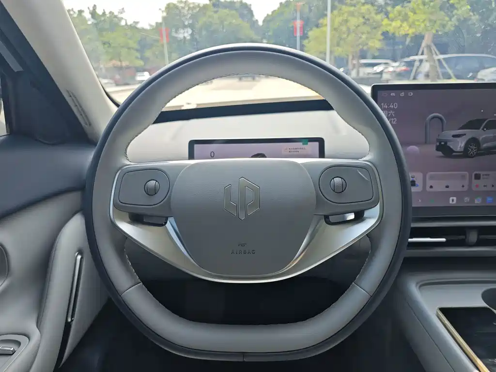 Leapmotor Leapmotor A10 — миниатюра 25