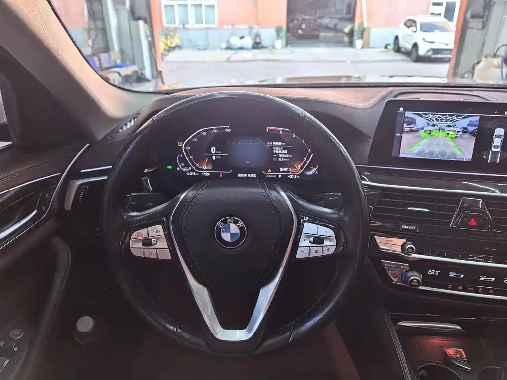 BMW 5 Series — миниатюра 20