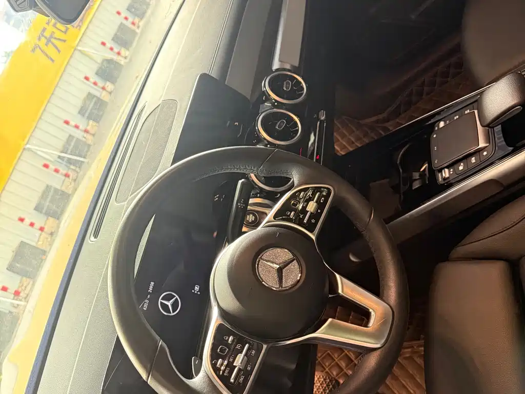 Mercedes-Benz GLB — миниатюра 5