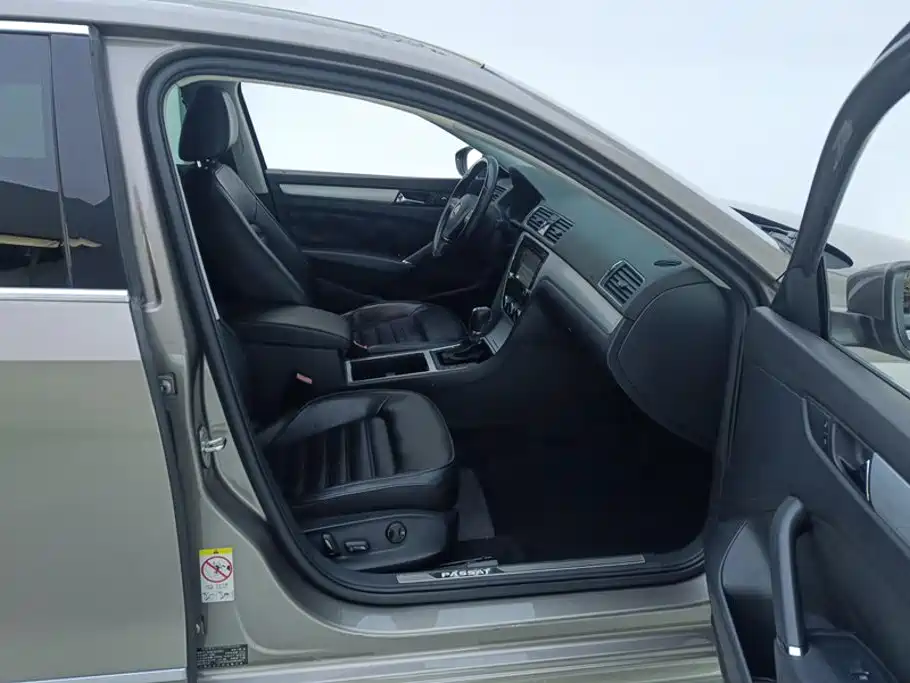 Volkswagen Passat — миниатюра 8