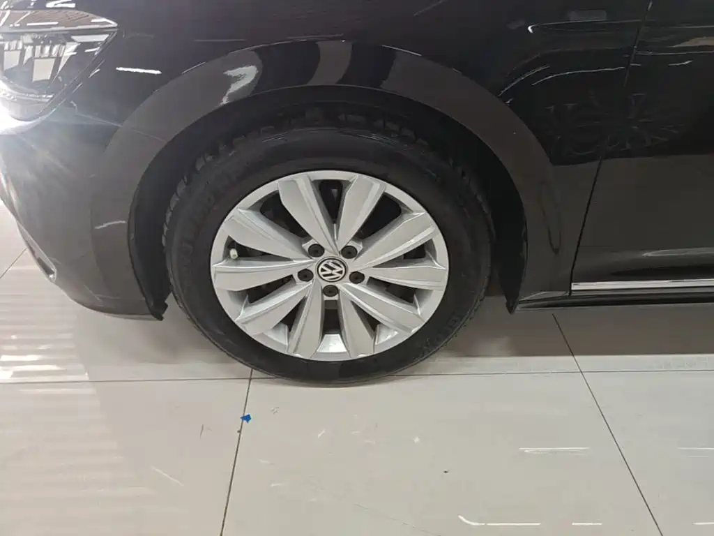 Volkswagen Passat — миниатюра 23