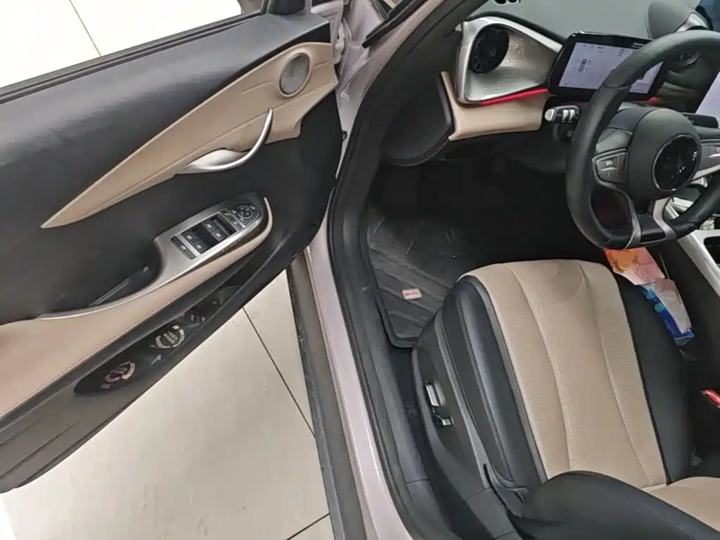 BYD Dolphin — миниатюра 16
