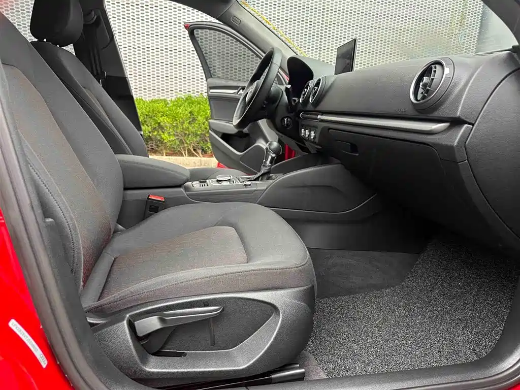Audi A3 — миниатюра 10