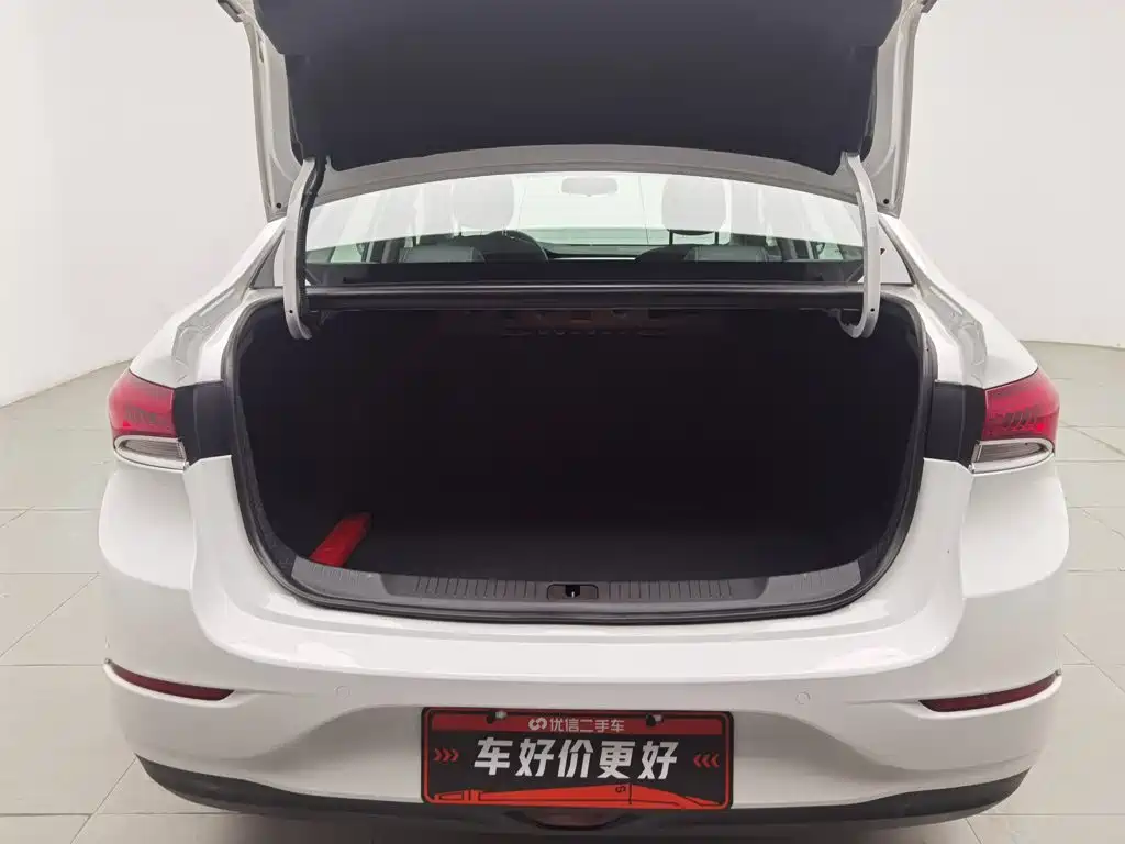 Buick Excelle — миниатюра 16