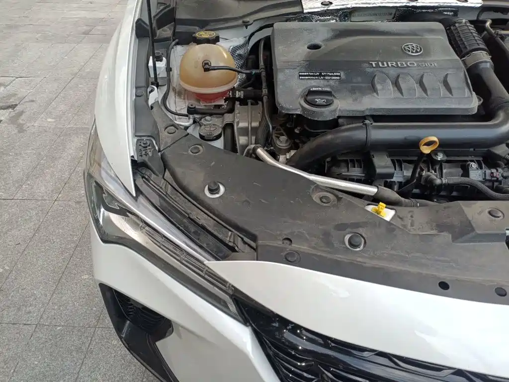 Buick Verano — миниатюра 19