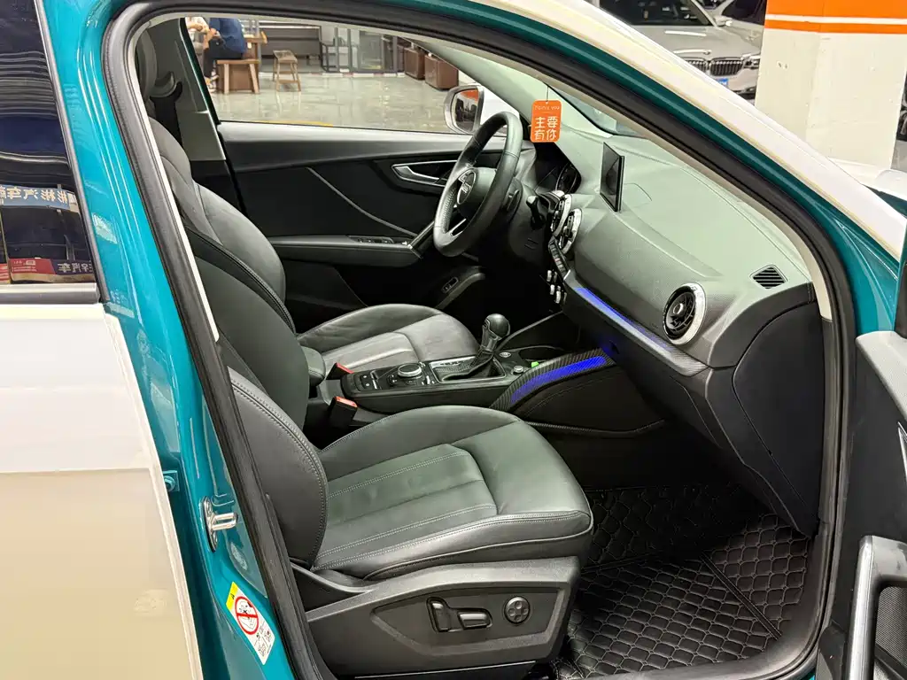 Audi Q2L — миниатюра 10