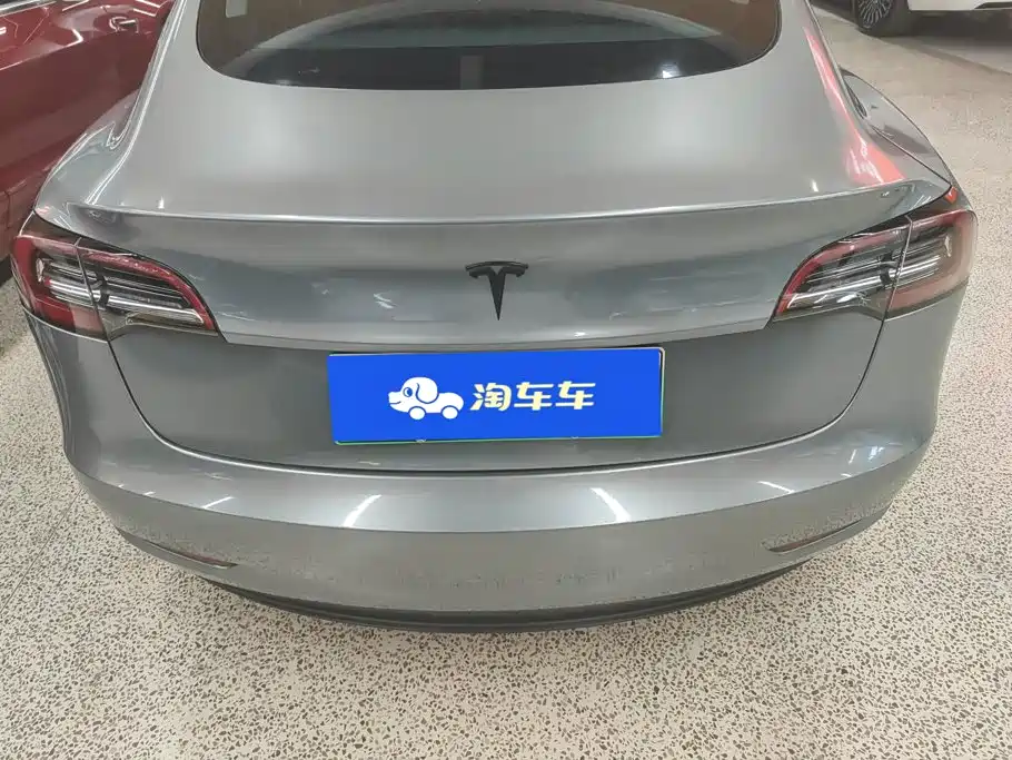 Tesla Model 3 — миниатюра 4