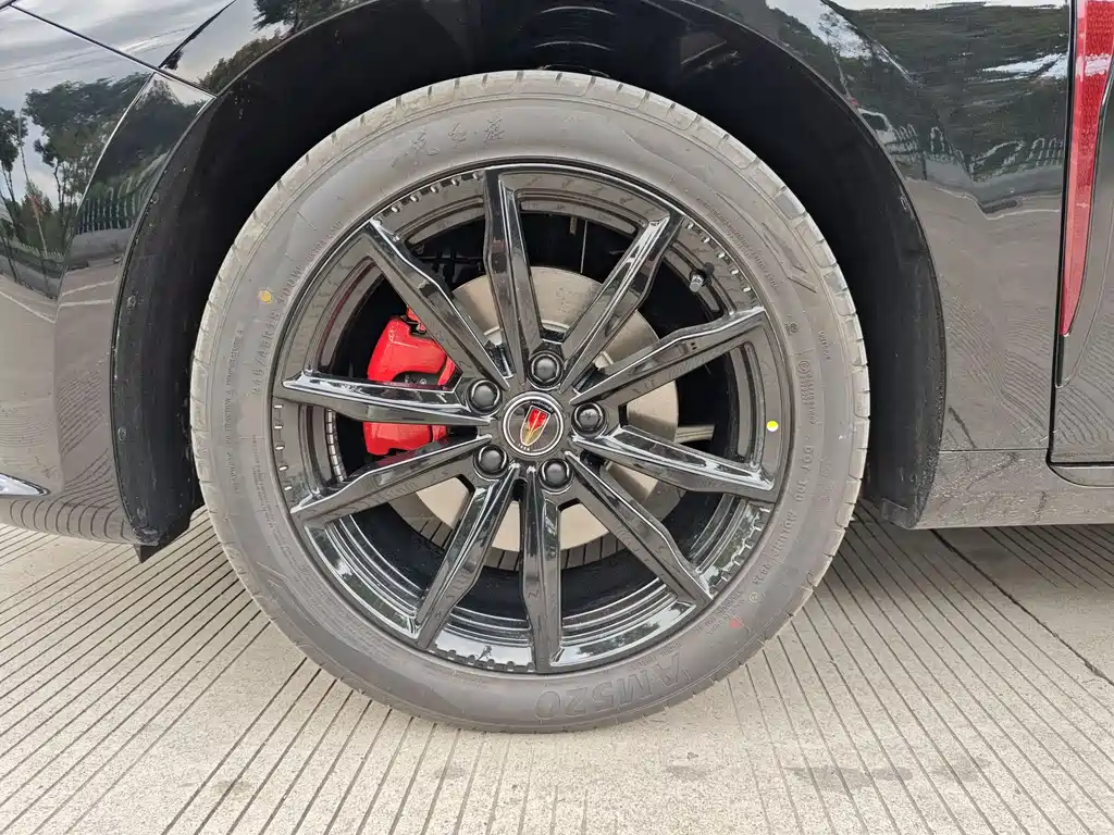 Hongqi H5 2025 2.0T AT