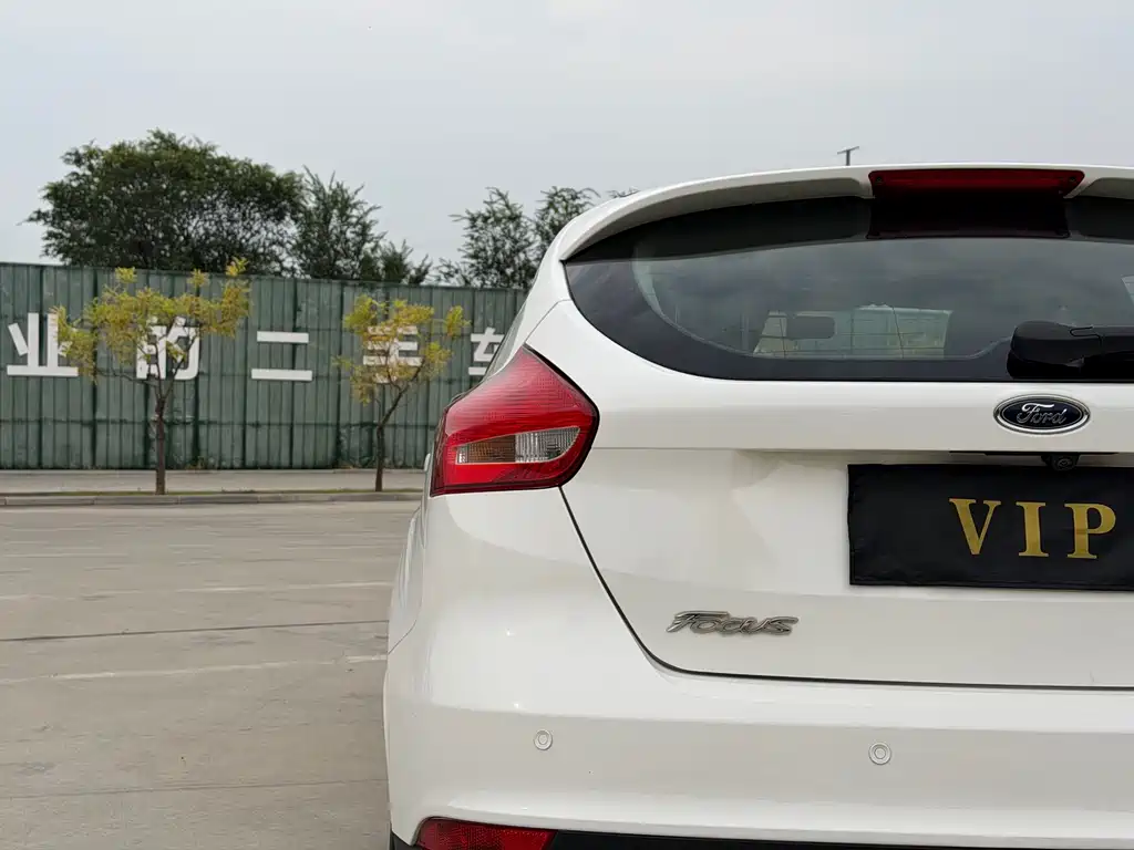 Ford Focus — миниатюра 18