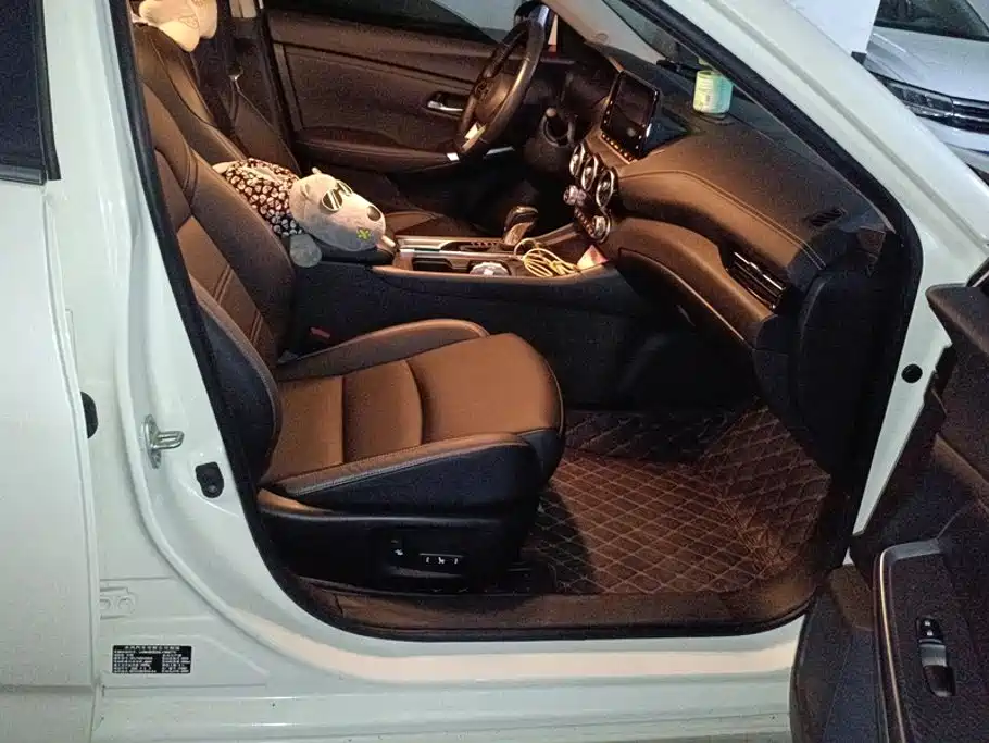 Nissan Sylphy — миниатюра 8