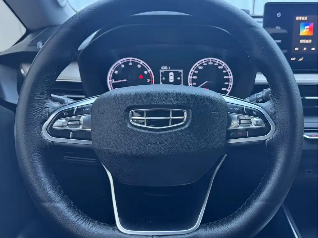 Geely Vision X3 — миниатюра 12