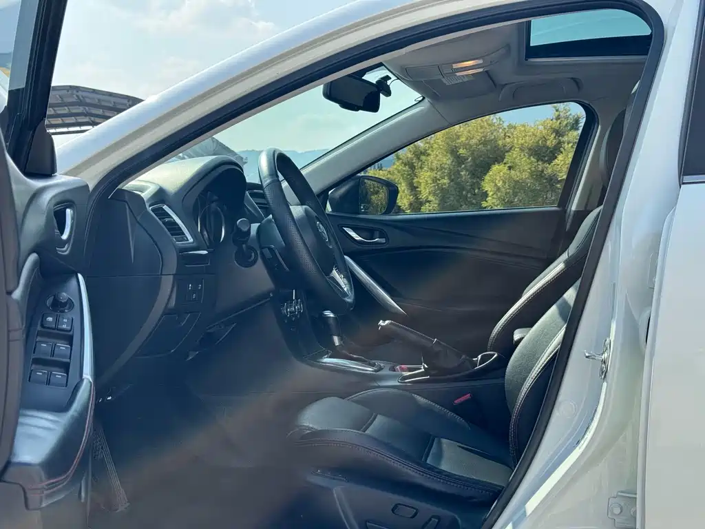 Mazda Atenza — миниатюра 5