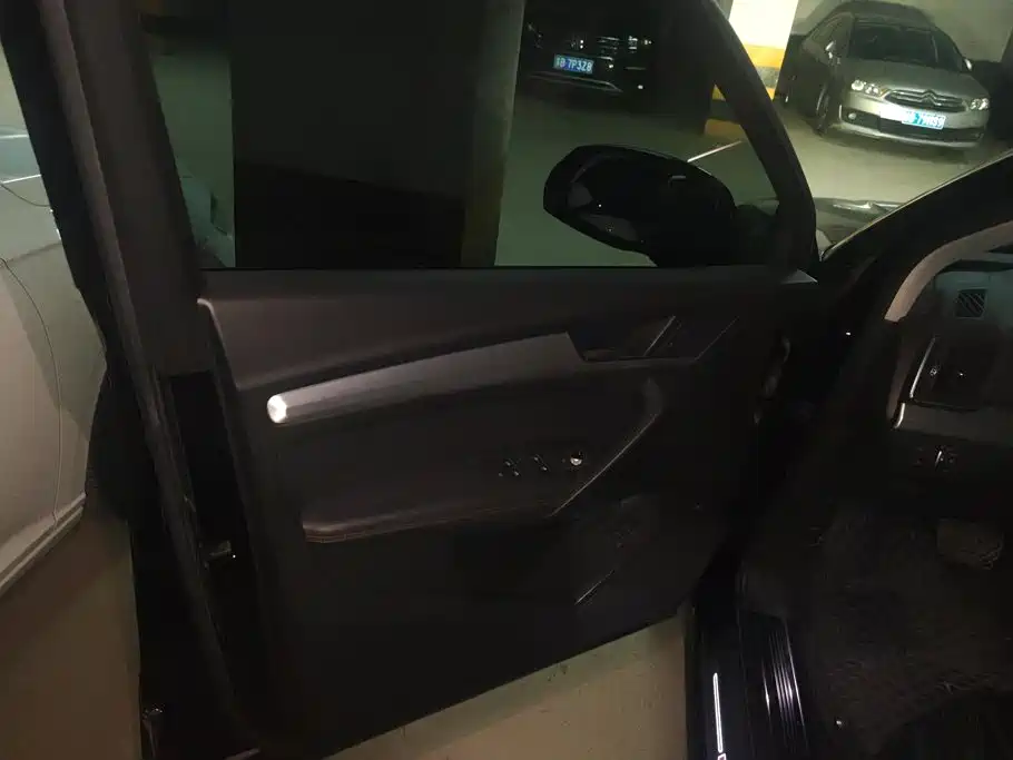 Audi Q5L — миниатюра 7