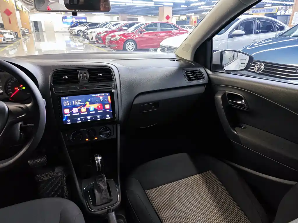 Volkswagen Polo — миниатюра 12