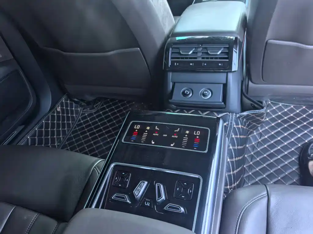 Audi A8 — миниатюра 6
