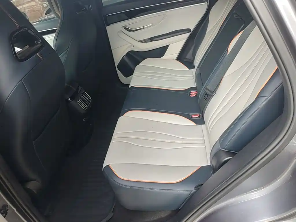 BYD PLUS New Energy — миниатюра 17