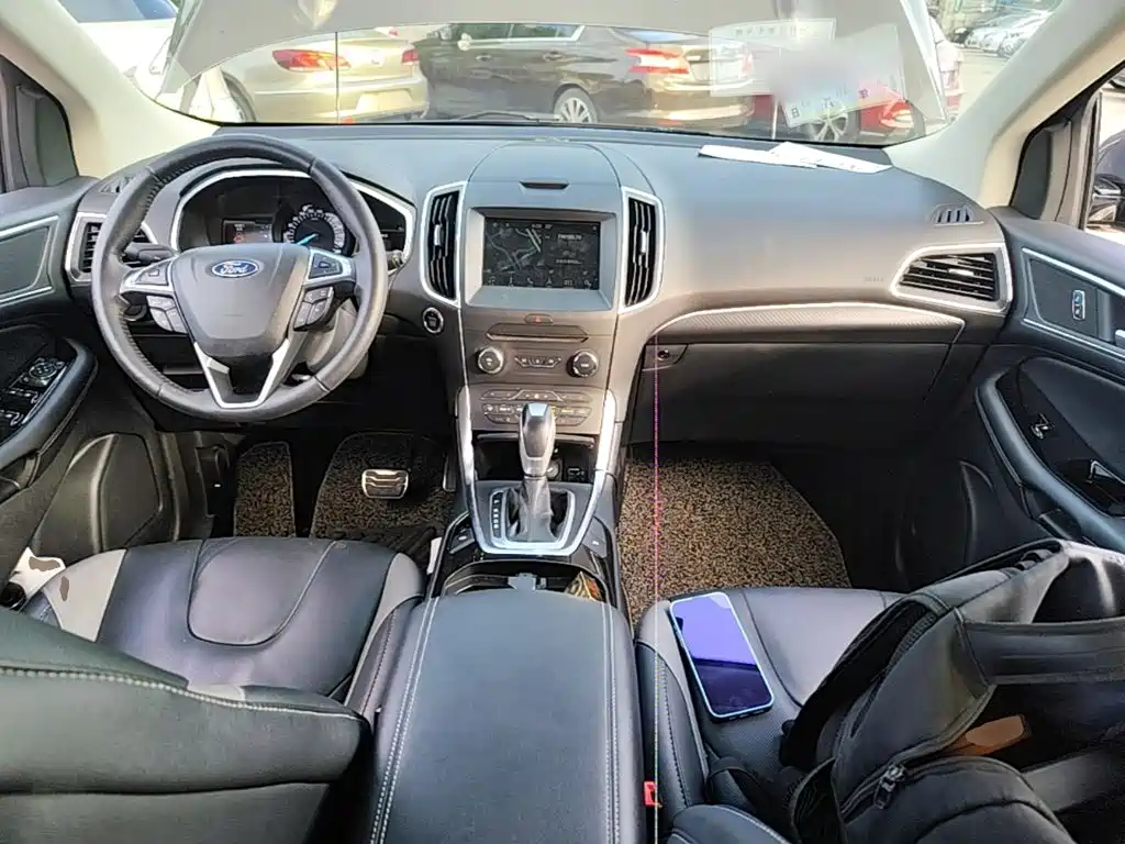 Ford Edge — миниатюра 10