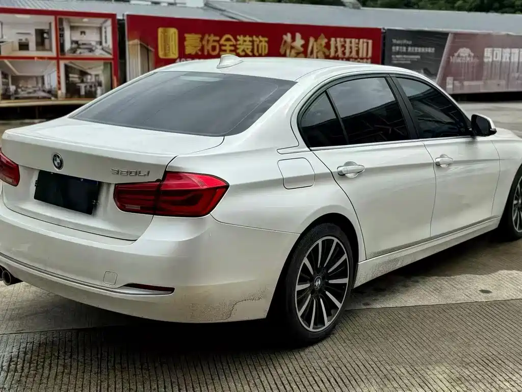 BMW 3 Series — миниатюра 9