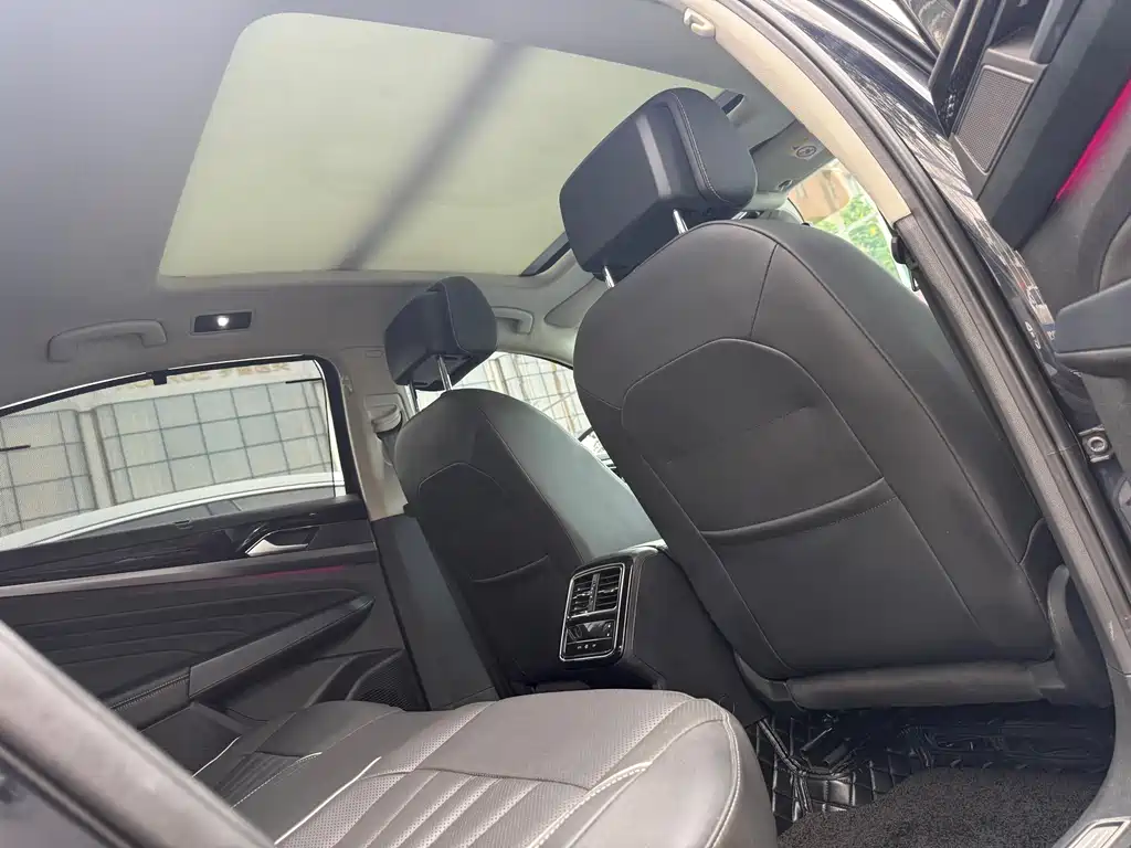 Volkswagen Passat — миниатюра 9