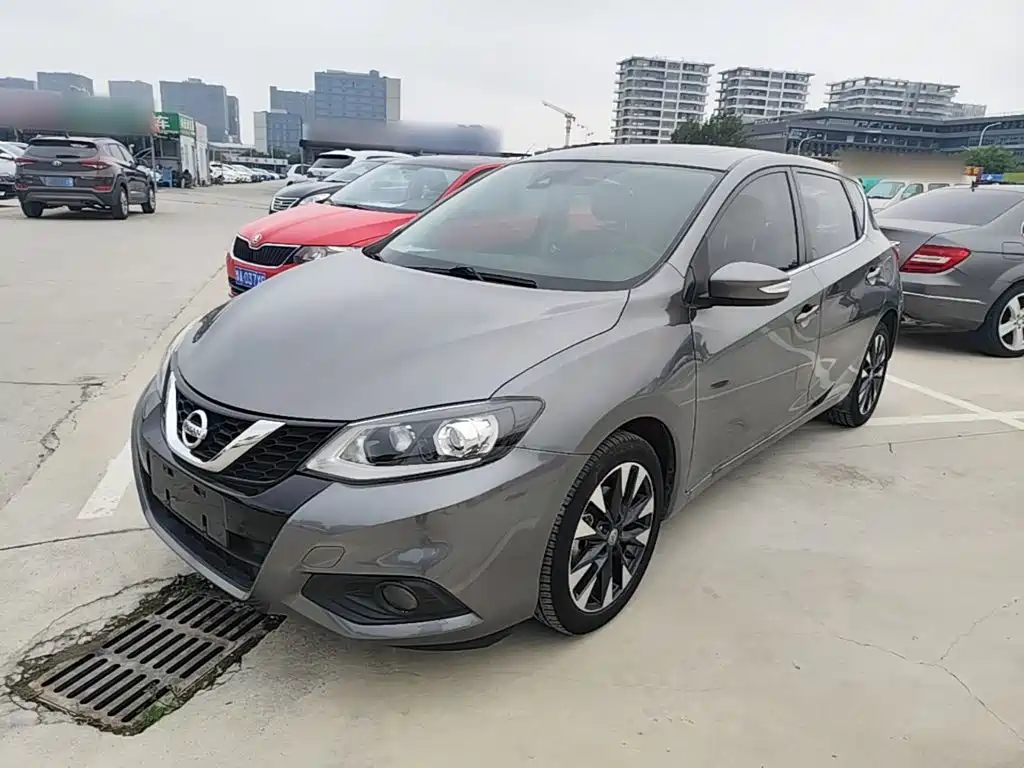 Nissan Tiida — миниатюра 2