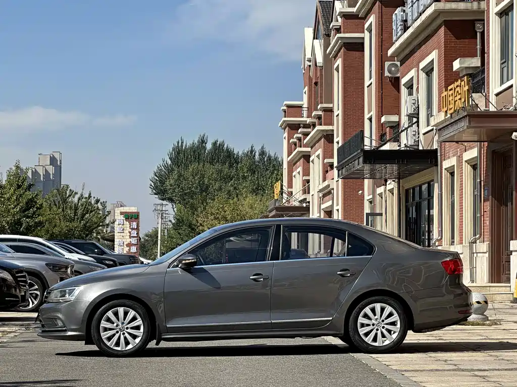 Volkswagen Sagitar — миниатюра 8