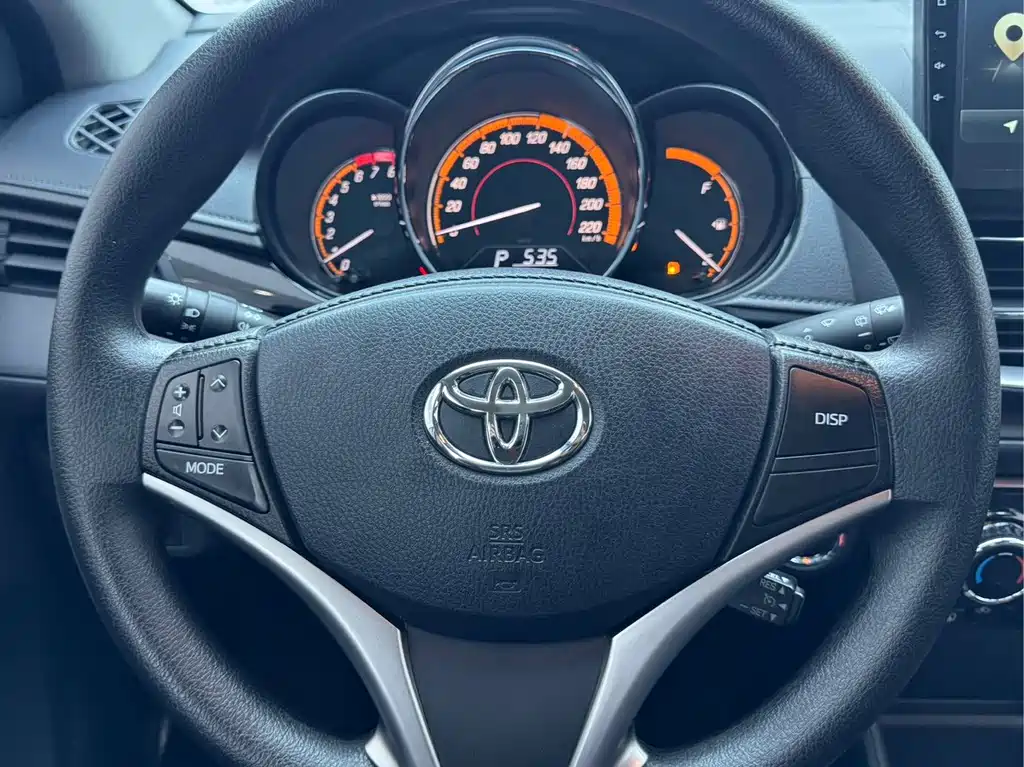Toyota Yaris L — миниатюра 13