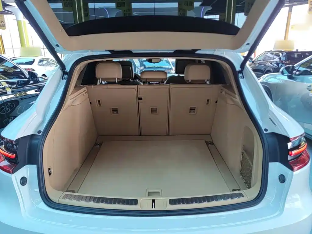 Porsche Macan — миниатюра 19