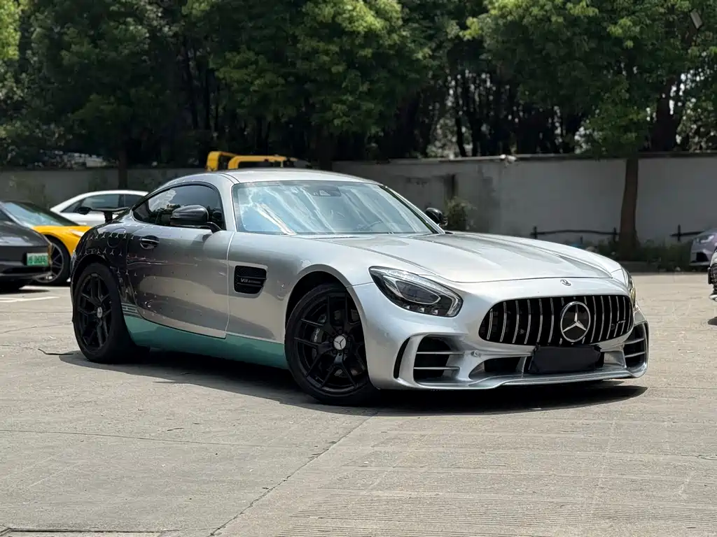 MERCEDES-BENZ AMG GT