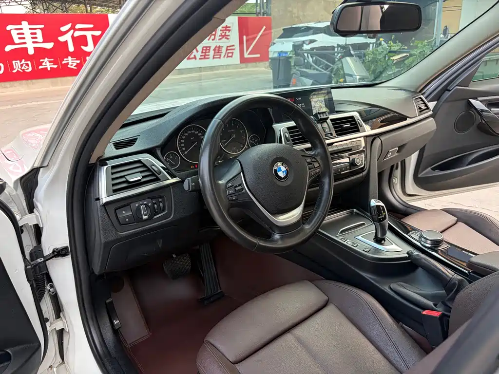 BMW 3 Series — миниатюра 4