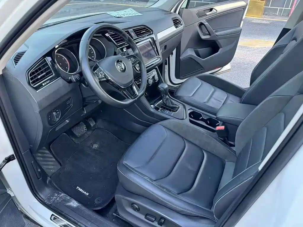 Volkswagen Tiguan L — миниатюра 9