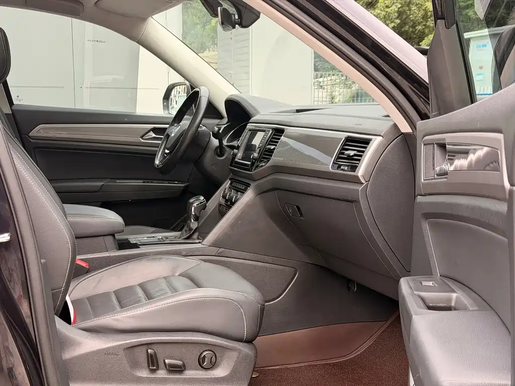 Volkswagen Teramont — миниатюра 12