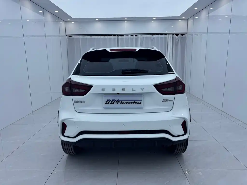 Geely Vision X3 — миниатюра 5