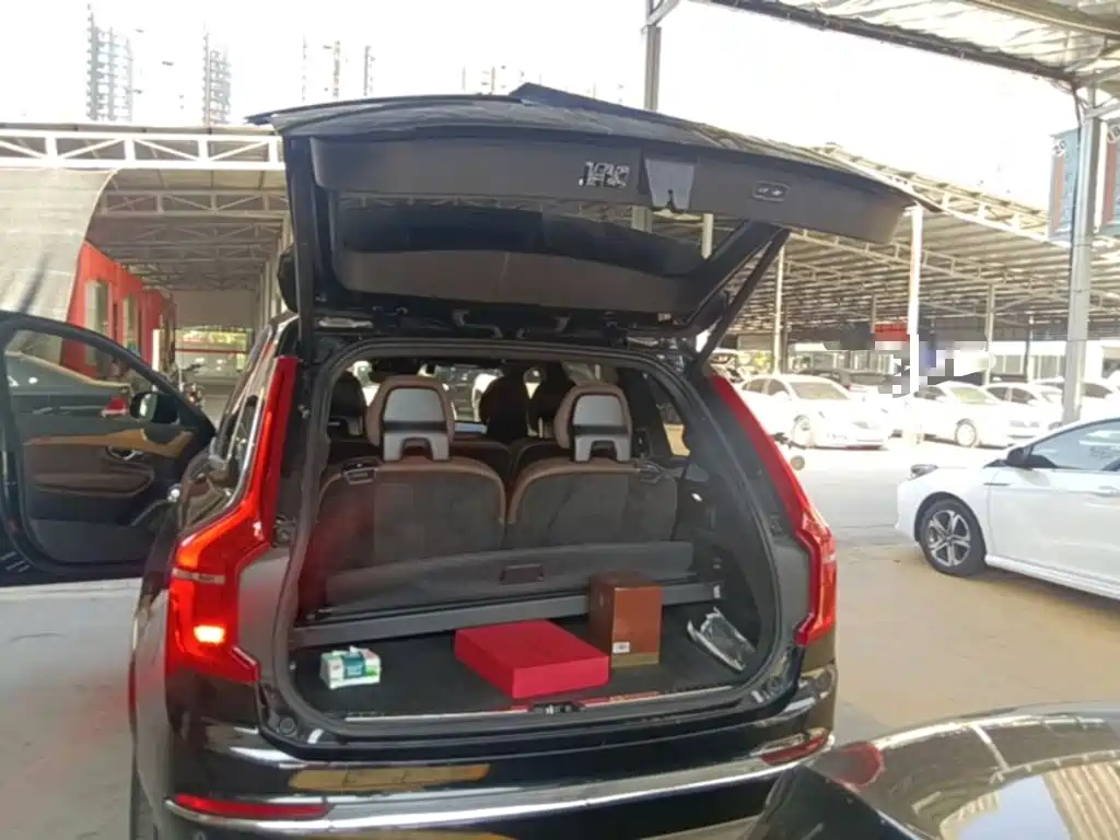 Volvo XC90 — миниатюра 19