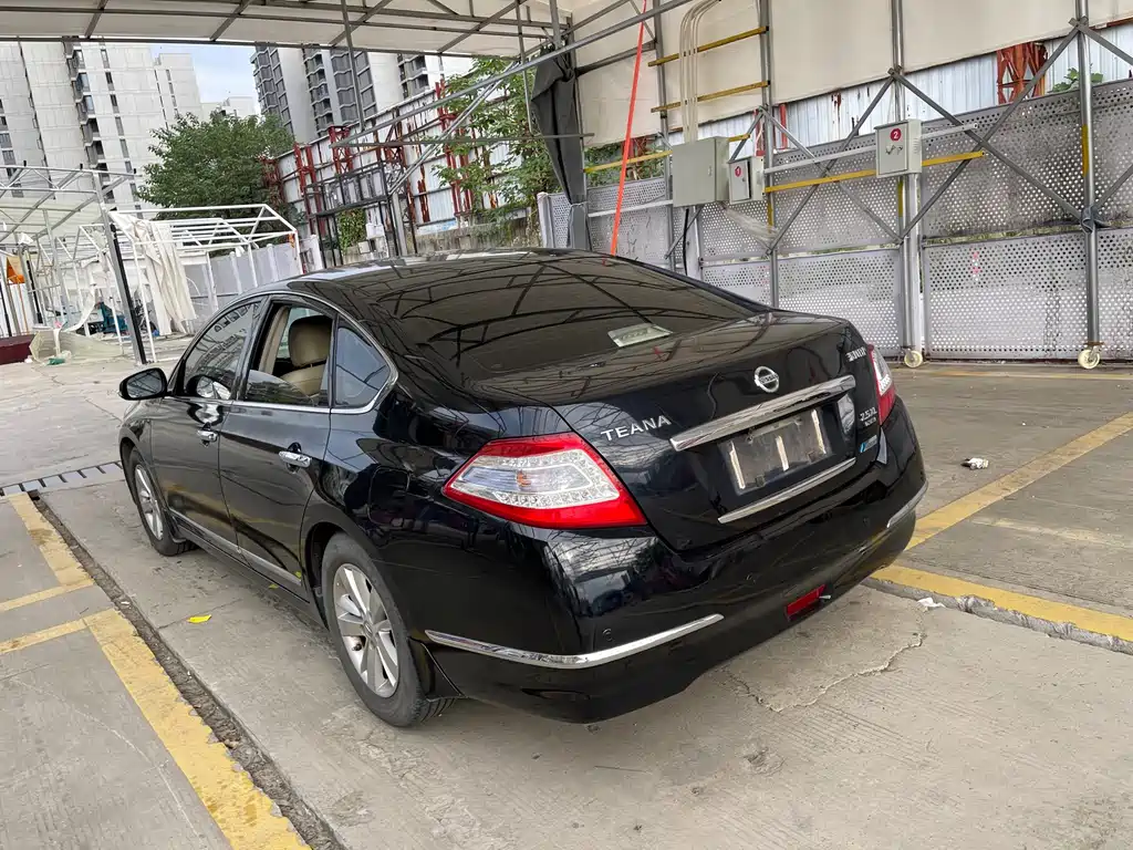 Nissan Teana — миниатюра 7