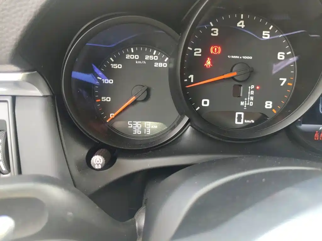 Porsche Macan — миниатюра 5