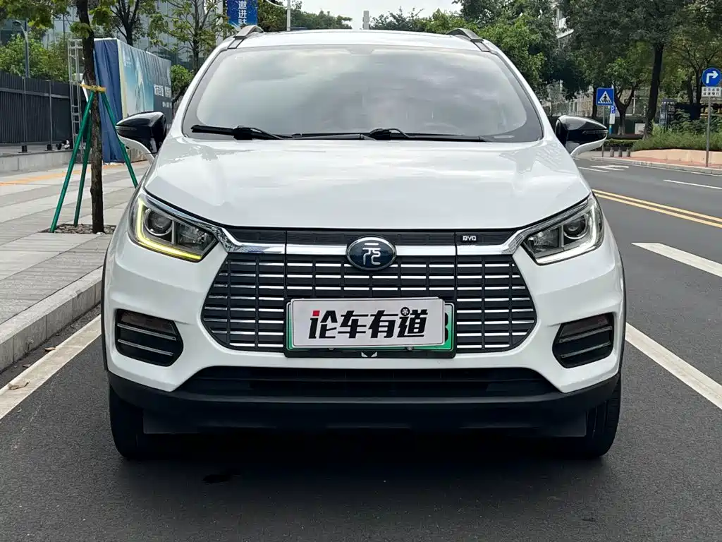 BYD Yuan EV — миниатюра 24