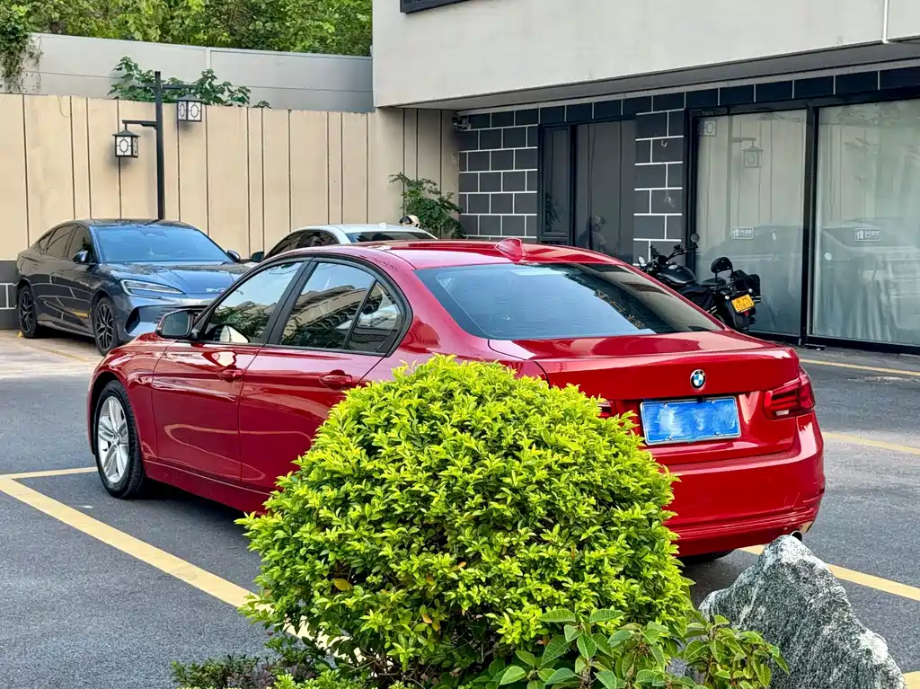 BMW 3 Series — миниатюра 7