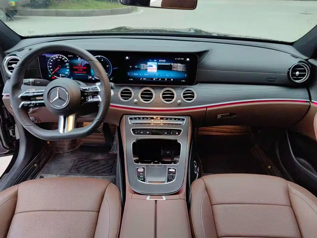 Mercedes-Benz E-Class — миниатюра 9