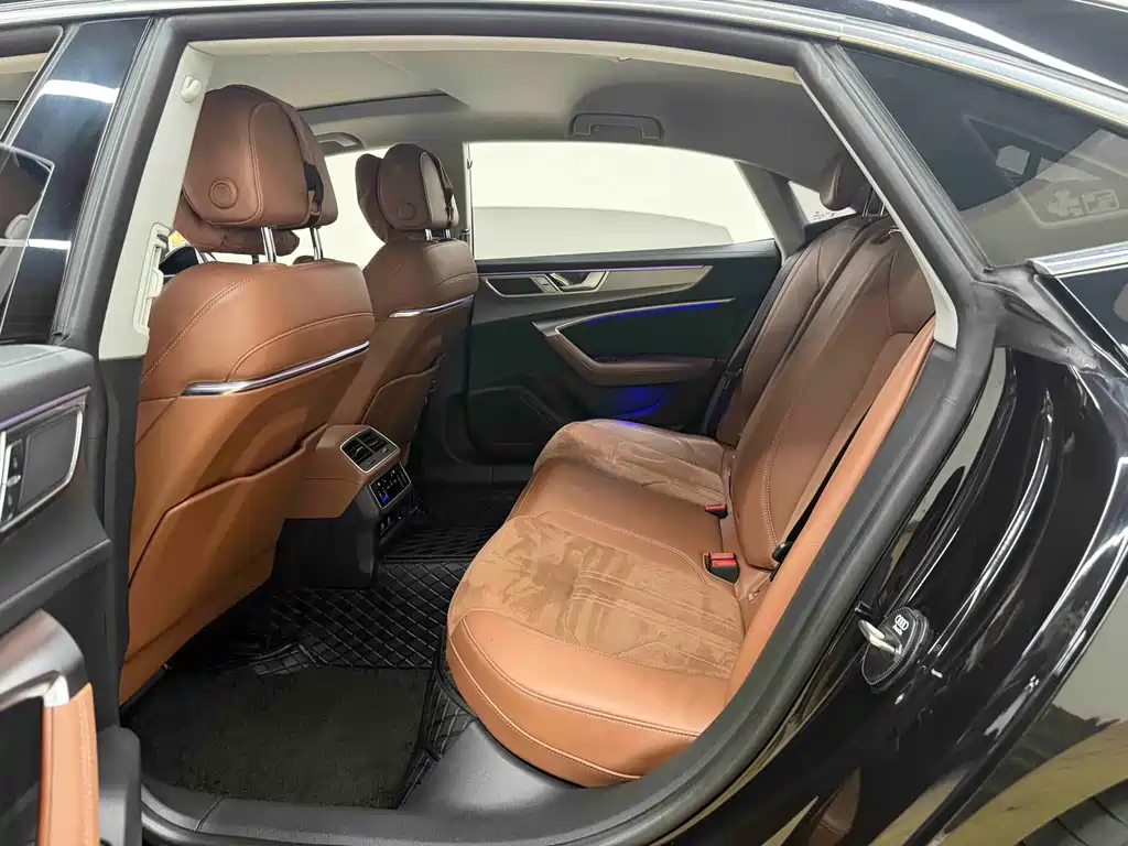 Audi A7L — миниатюра 17