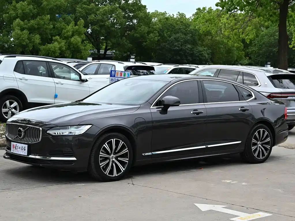 Volvo S90 PHEV