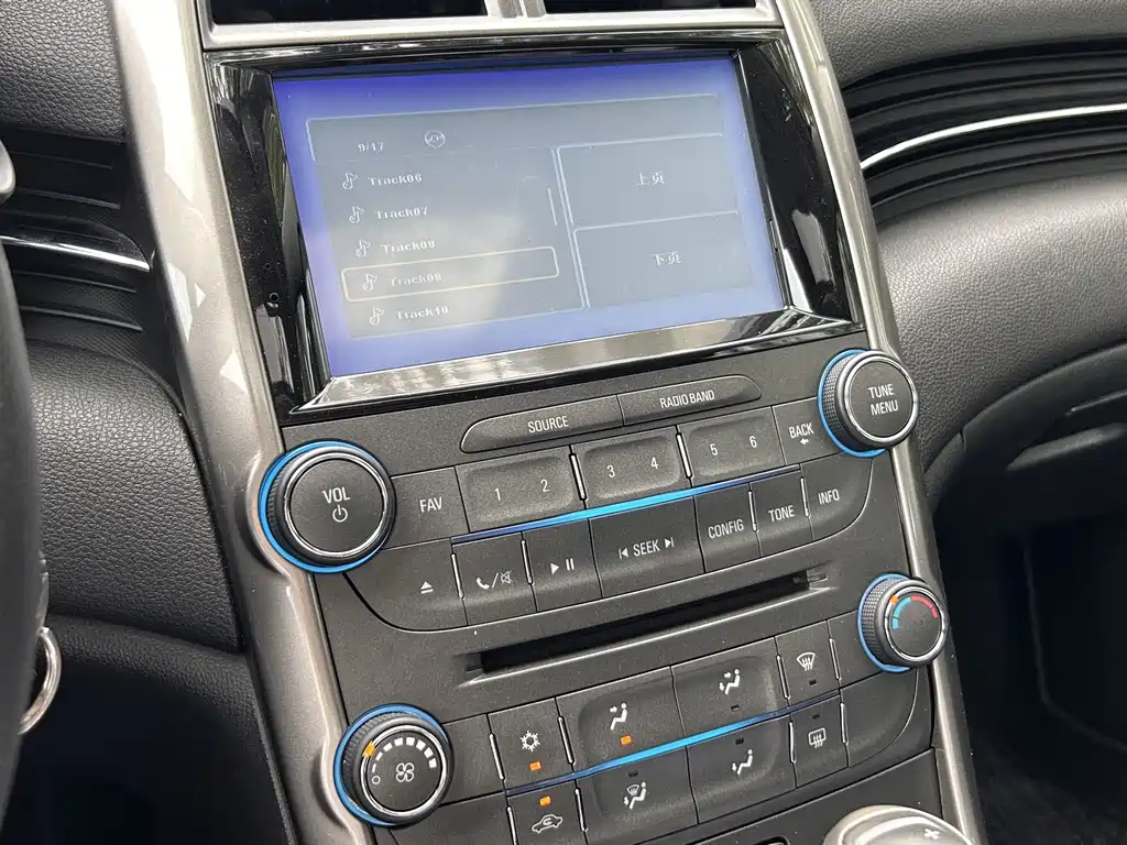 Chevrolet Malibu — миниатюра 15