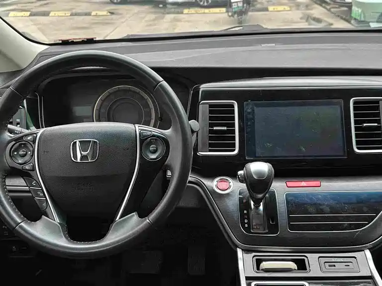 Honda Elysion — миниатюра 13