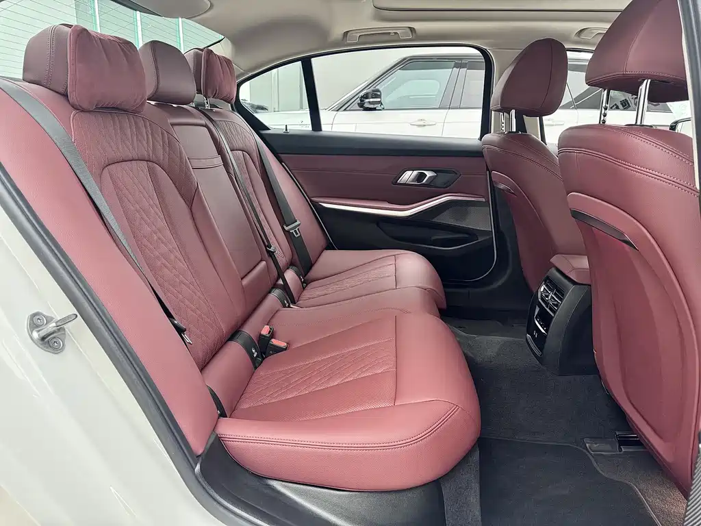 BMW i3 — миниатюра 14