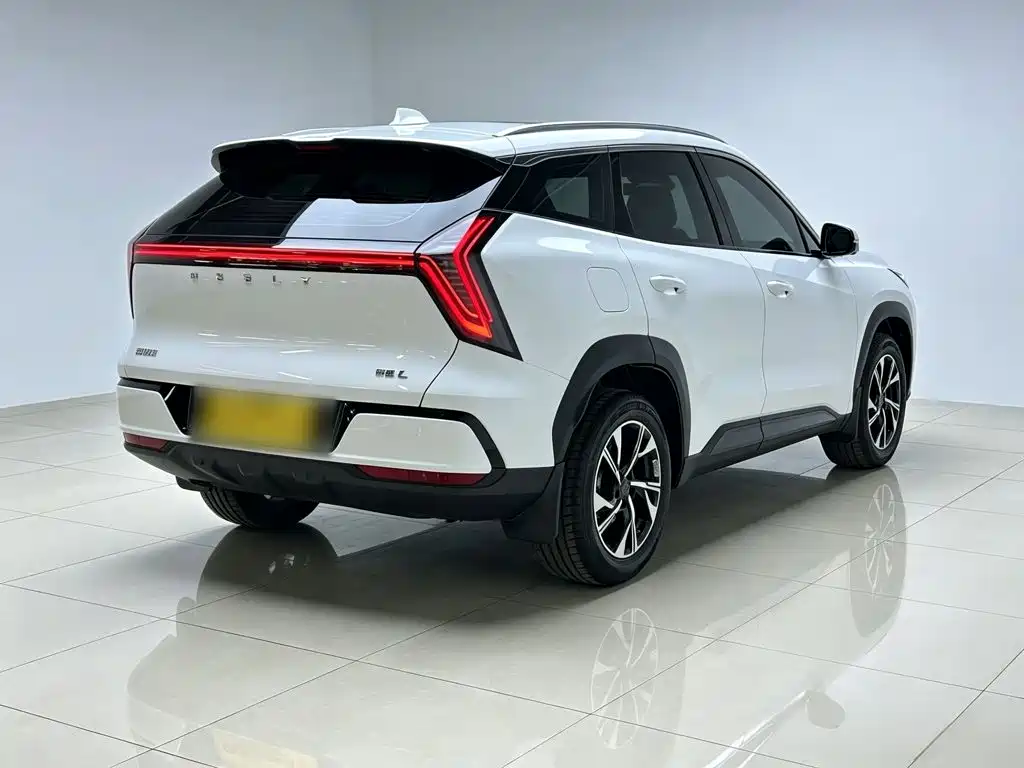 Geely Boyue L — миниатюра 15